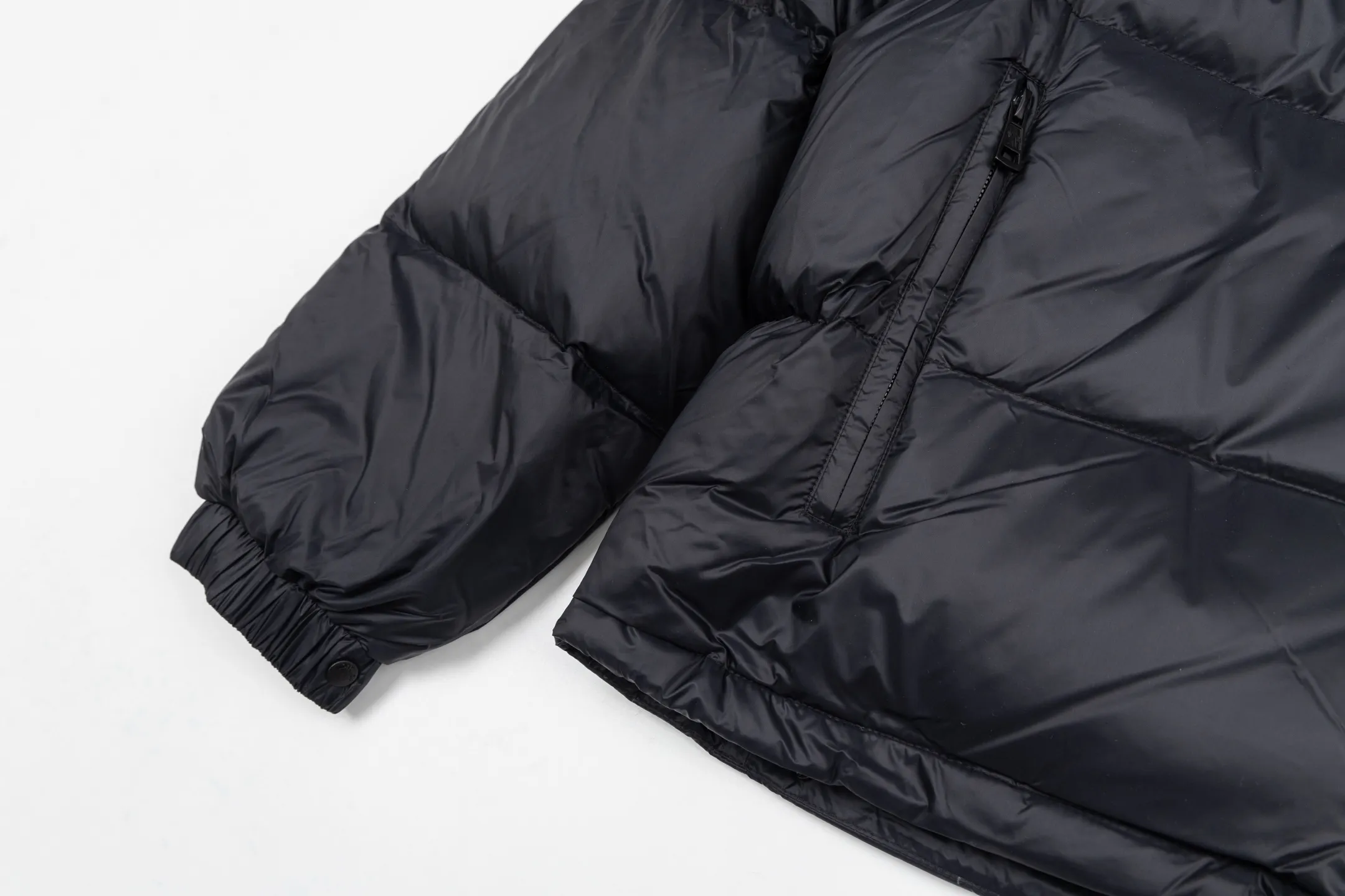 P390 Premium 2026 Original 90 ！ Premium ， ， ， ， ， ， ， 。 ， 。 ， ， ， 。 Size：M-3XL